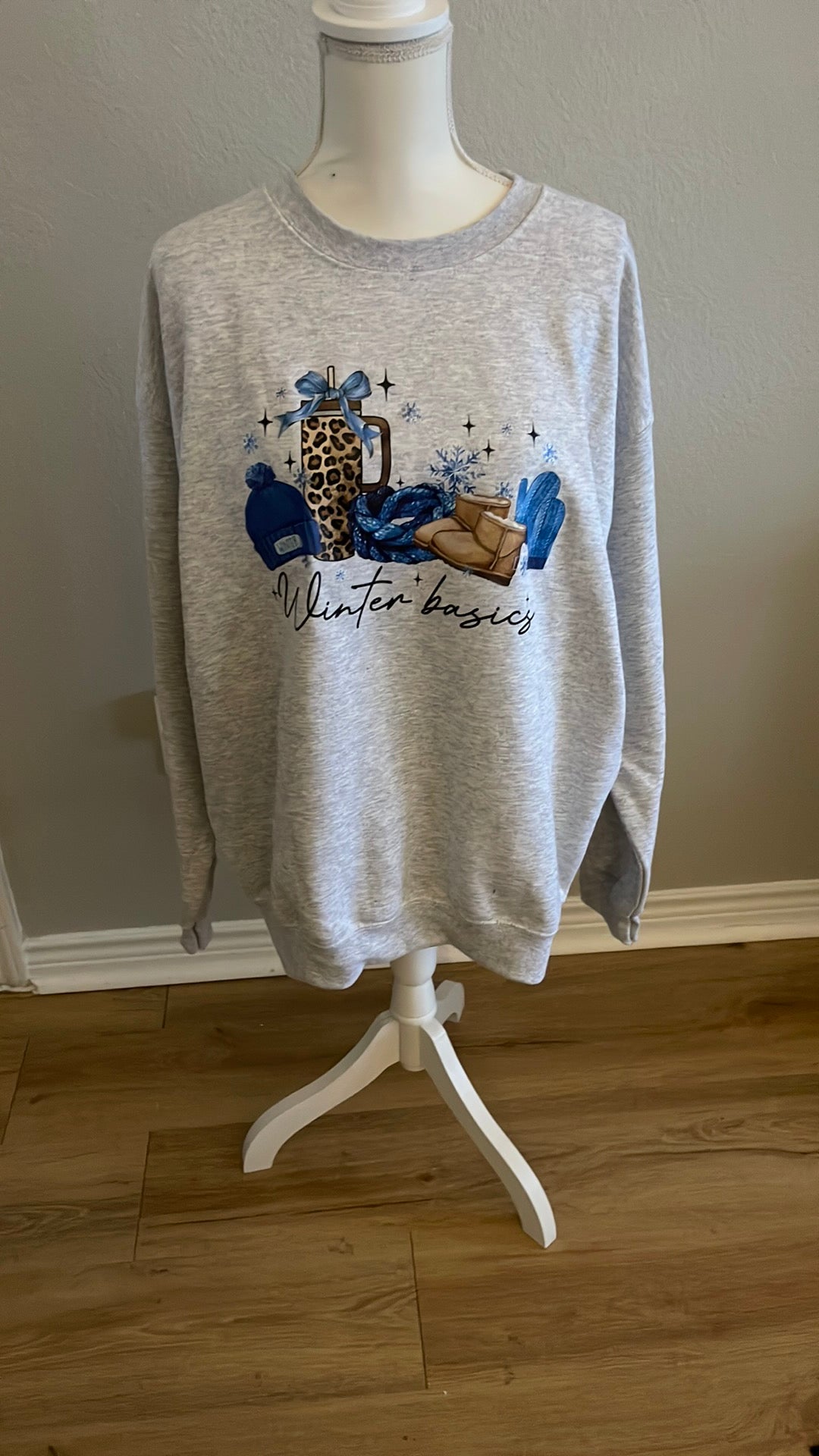 Winter Basics Crewneck (Size L)